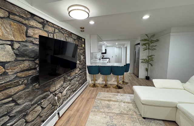 Luxury 1BR Oasis Prime NYC Stay