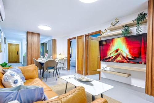 Luxury 2BR City Center Condo