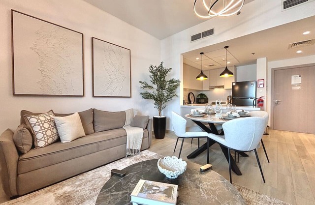Luxury 2BR, Yas Island by Ferrari World & Yas Mall