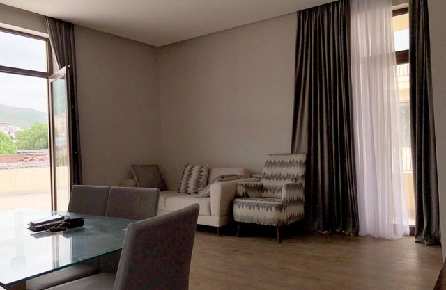 Luxury apartment on av. Melikishvili with huge balcony, city center