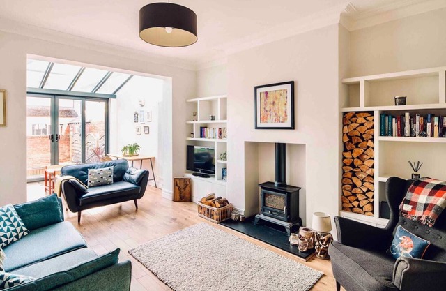 Luxury Coastal Retreat In Whitley Bay - Sleeps 9