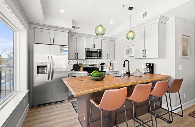 Luxury Condo w/Beach Access | Dragestil 717-2