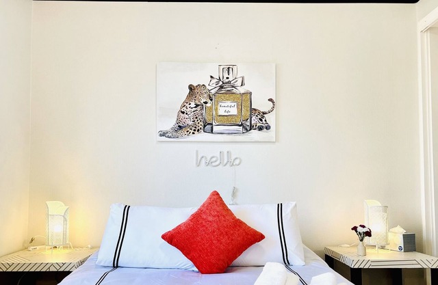 ✨Luxury |Cozy~Modern🛋 w/DISCOUNTED Opportunity 🌉