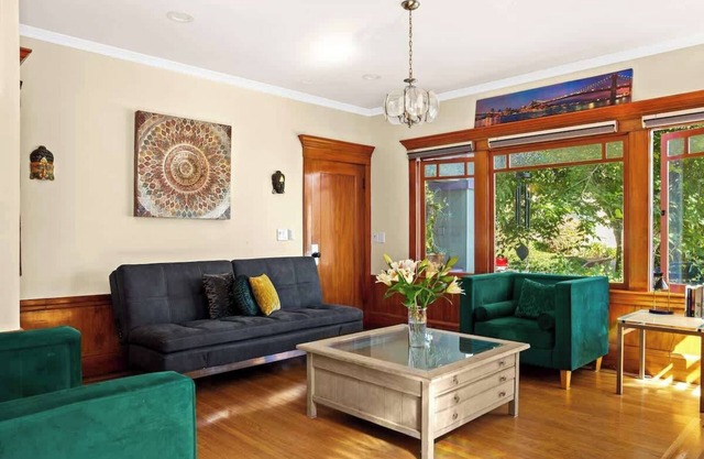 Luxury Family Home BEST neighborhood in Berkeley