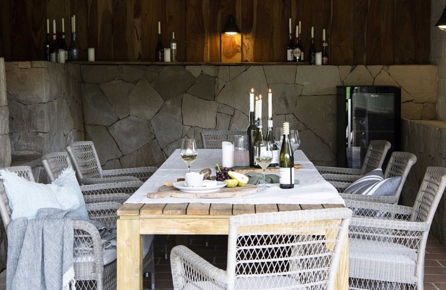 Luxury Farmstay with Private River Access