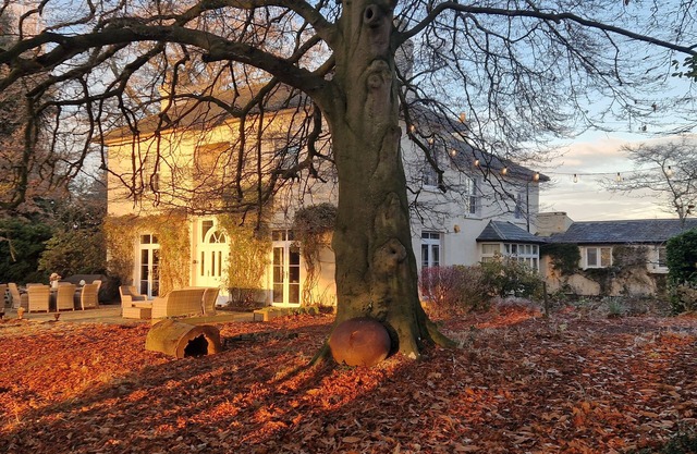 Luxury Georgian Country House with Hot Tub