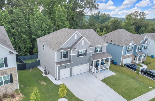 Luxury Golden Rental