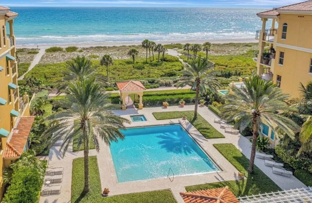 Luxury Gulf Views 3 bedroom condo! Paradise awaits you!