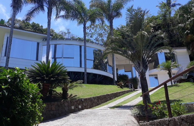 Luxury home with magnificent views