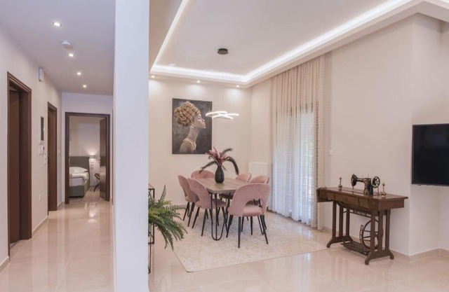 Luxury Moi Apartment in Bafra Village