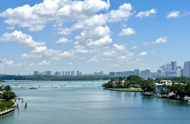 Luxury Oceanfront Condo Rental Bal Harbour Miami, Monthly & Weekly Stays