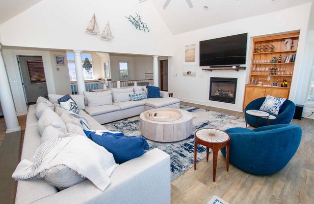 LUXURY, OCEANFRONT, Pool, ELEV, Rec Rm, Beach Access, Ocean Views! WL983, Fairligh