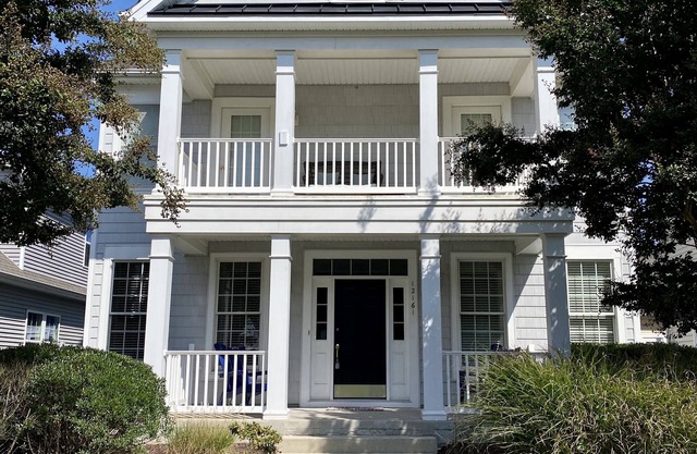 Luxury Resort Home W/Indoor & Outdoor Pools; Resort Overlooks Assateague Island!