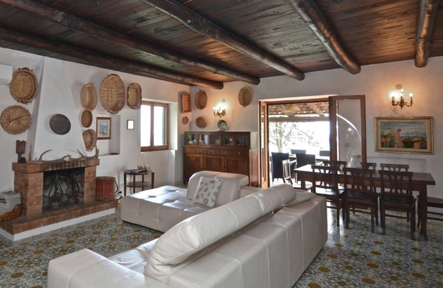 Luxury Villa 7BD 5BA Private access to the sea