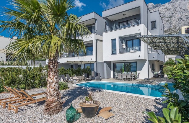 Luxury villa Glory Palm in Makarska, private pool