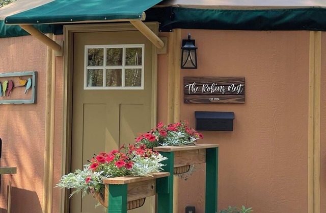 Luxury yurt cabin on park-like property 10 minutes from scenic Grand Rapids.