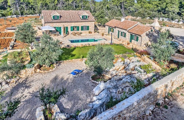 LuxuryVillaHarpocratesnOdmor za dušu i tijelonU blizini svih sadržaja