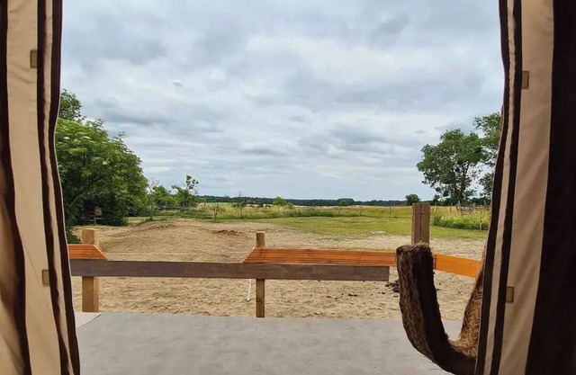 Luxuszelt in der Pferdeherde in Perfekten Westernambiente in Maximaler Natur