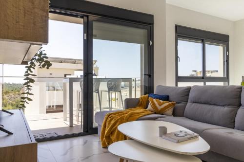 Luz, relax y jacuzzi cerca del golf