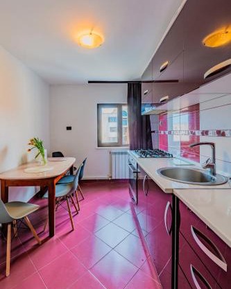 M Apartment aproape de plaja