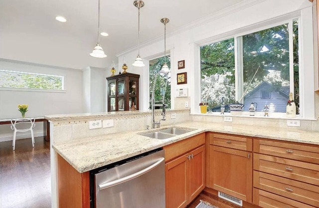 Madison Park House - Ideal for Tech Professionals