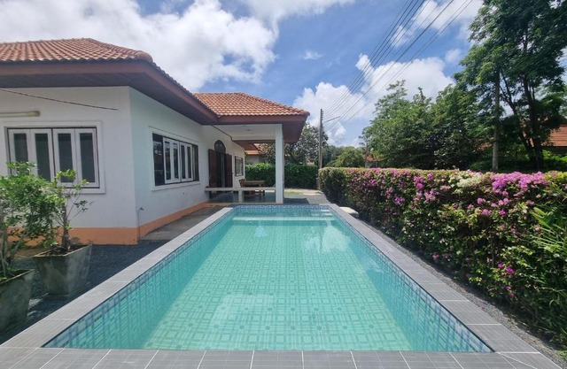 Mae Rampung Beach House Pool Villa