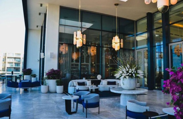 Magnificent 1-BR Sea view Address Beach Marassi