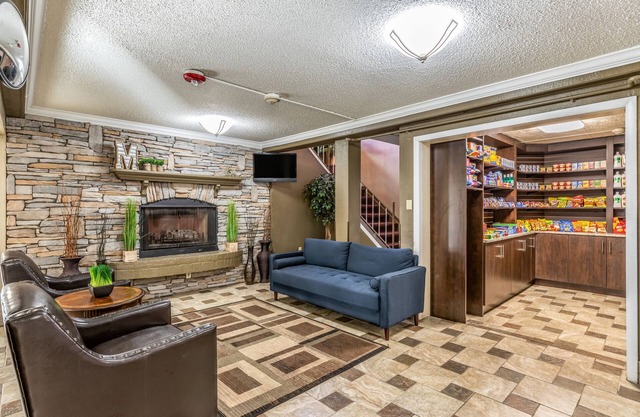 Magnuson Hotel Detroit Airport