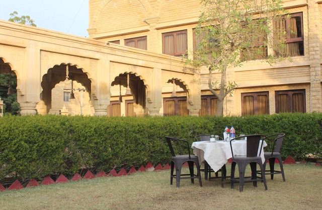 Mahadev Palace