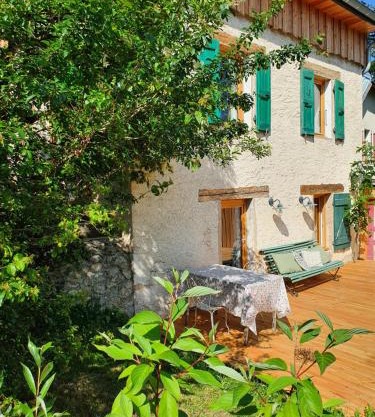Maison indépendante au pied du Vercors - Gîte du Mas Roux