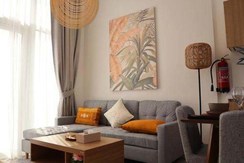 Majestic 1BR Oasis Retreat - Serene Stay Near Masdar Park & City Centre