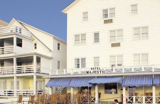 Majestic Hotel & Apartments