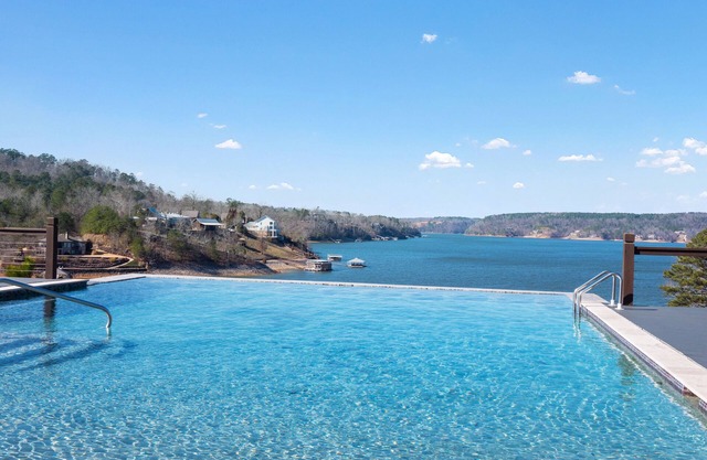 Mallard Pointe 100: 3 BR, 3 BA House in Cullman, Sleeps 8