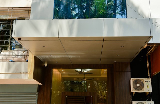 Malvan's Aishwarya Hotel