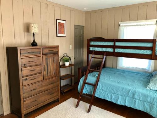 Manistique Stone Cottage by Simple Life Rentals