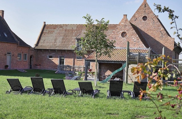 Mansion in Diksmuide near Beach & Golf