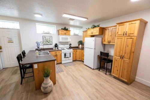 Maple Canyon w/Kitchen&wash+dry