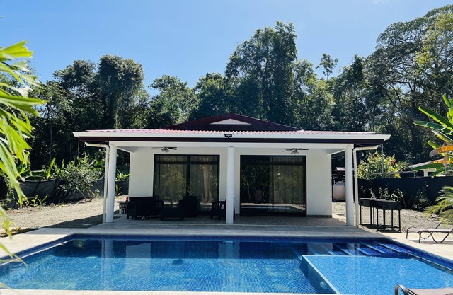 Marie house, private pool, A/C