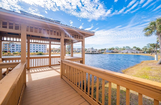 Mariner Lakes 40 2 Bedroom Condo