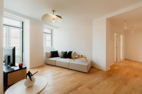 Mary Pink - NO 3A - Glowing Two-Bedroom Apartment
