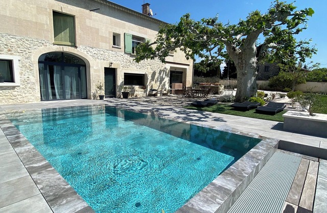 MAS EN CAMPAGNE, PISCINE MIROIR, BOULODROME, NEAR SAINT REMY DE PROVENCE