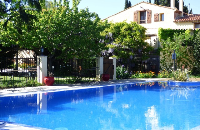 Mas with converted barn, unique pool, paradise found!
