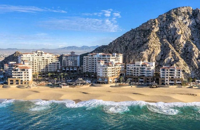 Master Suite - perfect combination of space and privacy!