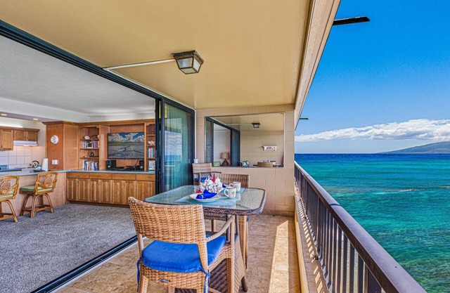 Maui Kai 805 Ocean View 1 bedroom/1 bath 1 Condo by RedAwning