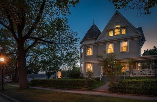 McConnell Inn