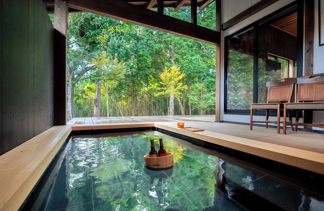 Meihodo Geihinkan｜In the deep forest surrounded by the mountains of Aso