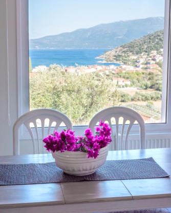 Mema's Home -2 bedrooms- with stunning sea view