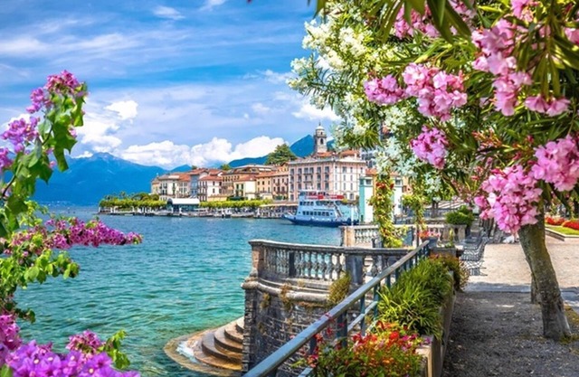 MESMERIZING VIEWS OF COMO OVERLOOKING THE BELLAGIO