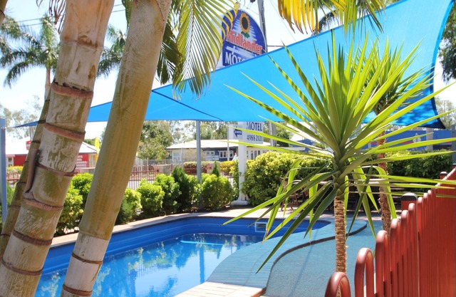 Midlander Motor Inn