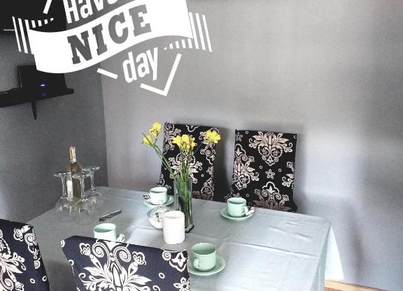 MIESZKANIE W STAREJ WILLI